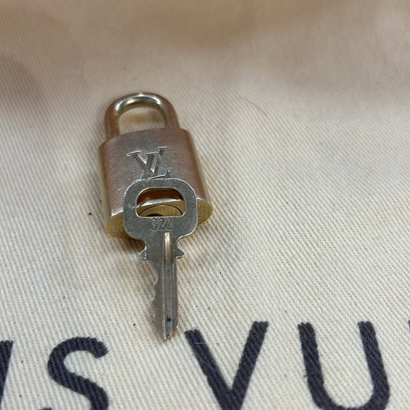 100% Authentic Louis Vuitton Lock & Key #322 - Picture 6 of 6